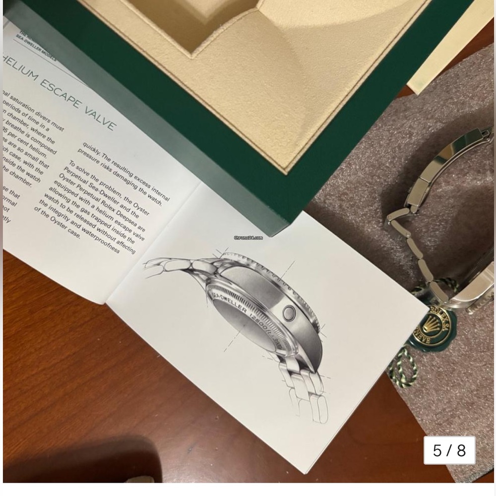 NWT Rolex Sea-Dweller 43 mm - Picture 6 of 6